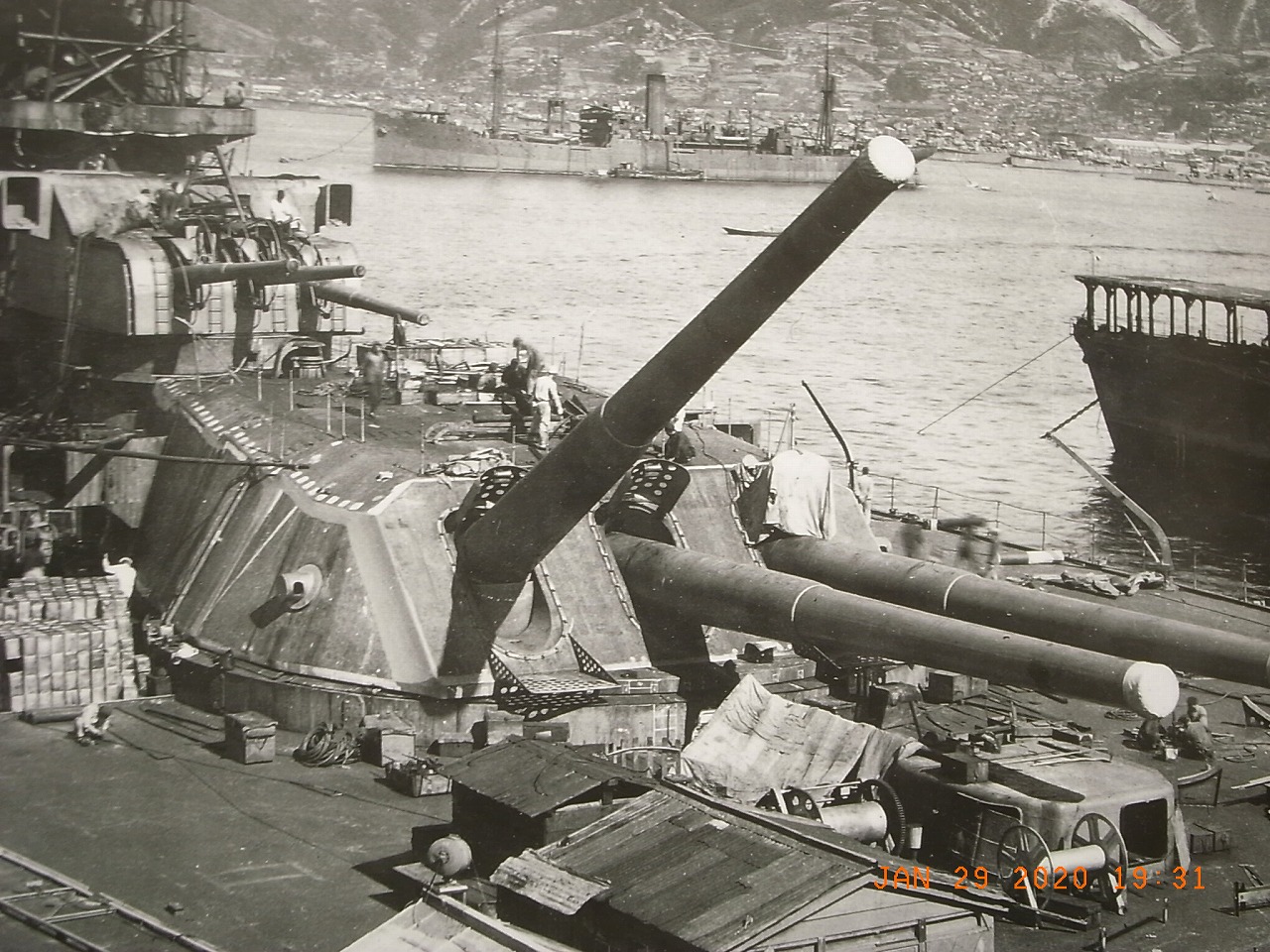 Cuirassé IJN Yamato : Tourelle de 460mm [Takom 1/72°] de hibikitokay - Page 3 2219__11